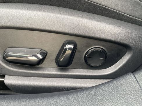 Used 2020 Lexus ES 350 w/ Premium Package image 11