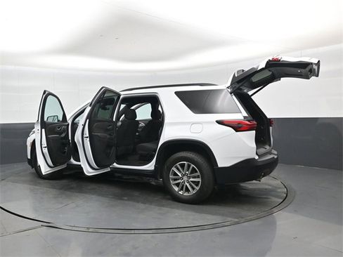 Used 2023 Chevrolet Traverse LT w/ LPO, Floor Liner Package image 49