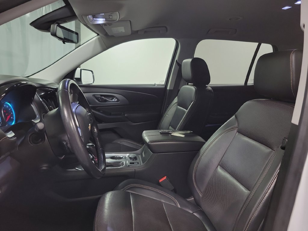 Used 2018 Chevrolet Traverse Premier w/ LPO, Floor Liner Package AWD/4WD image 16