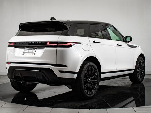 Used 2024 Land Rover Range Rover Evoque S image 10