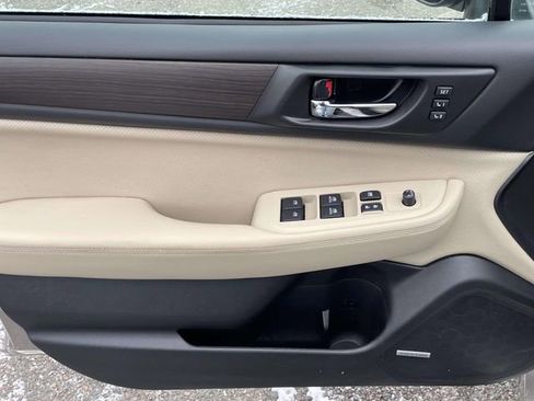 Used 2016 Subaru Legacy 3.6R Limited image 15