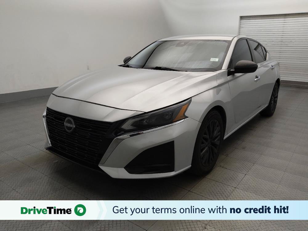 Used 2024 Nissan Altima 2.5 SV FWD image 1