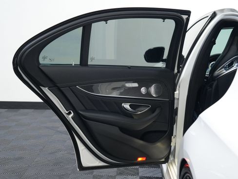 Used 2019 Mercedes-Benz E 63 AMG S image 28