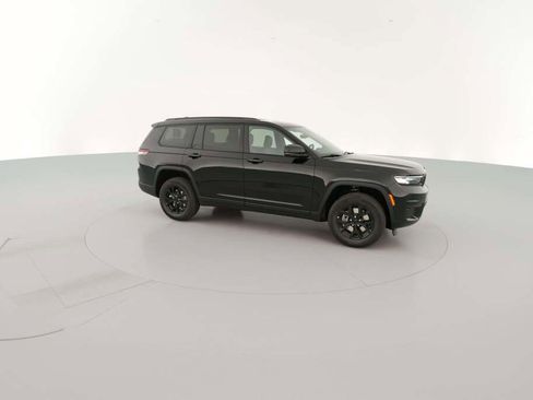 New 2025 Jeep Grand Cherokee L Laredo image 15