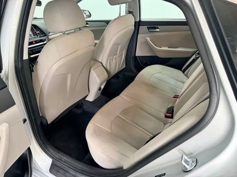 Used 2019 Hyundai Sonata SE FWD image 31