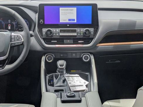 New 2026 Toyota Grand Highlander AWD image 12