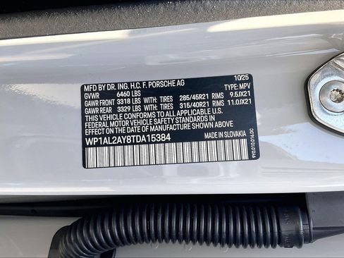 Used 2026 Porsche Cayenne S AWD/4WD image 32
