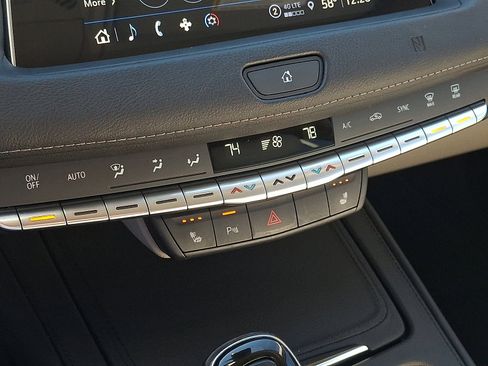 Certified 2021 Cadillac XT4 Premium Luxury w/ Cold Weather Package image 23