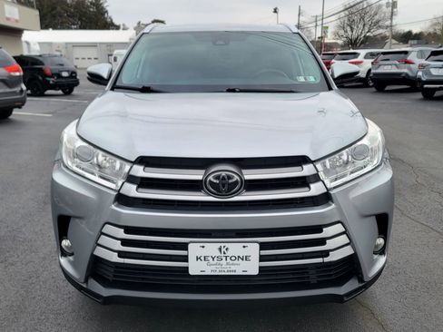 Used 2019 Toyota Highlander XLE image 2