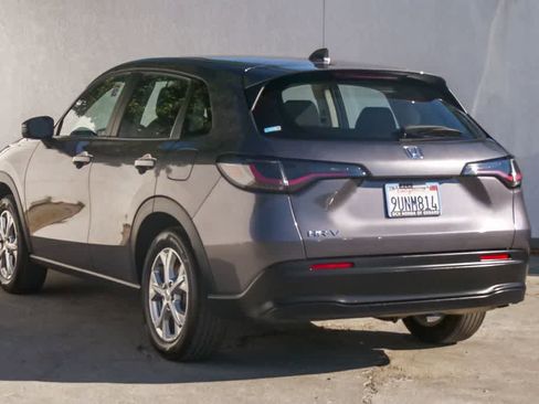Used 2025 Honda HR-V LX image 9