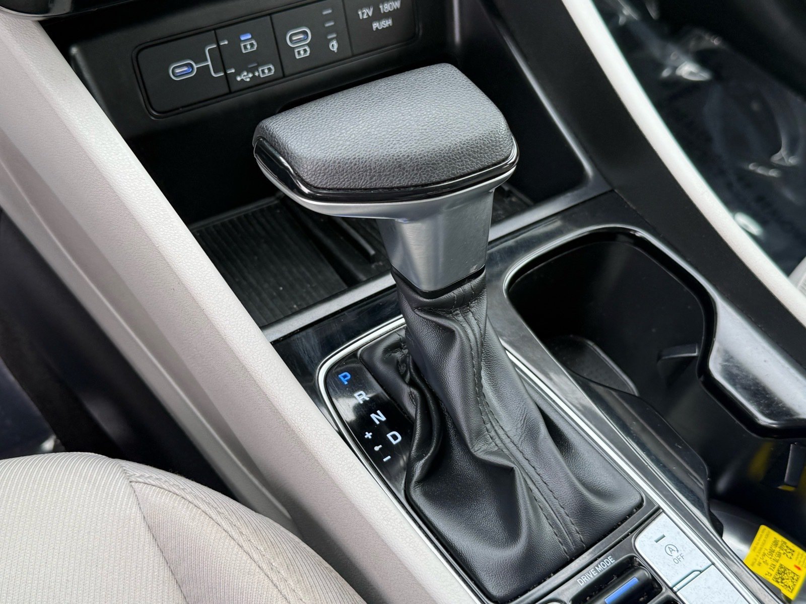 Used 2025 Hyundai Tucson SEL FWD image 25
