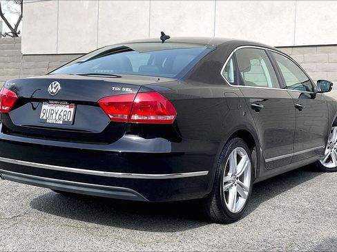 Used 2015 Volkswagen Passat TDI SEL Premium image 13