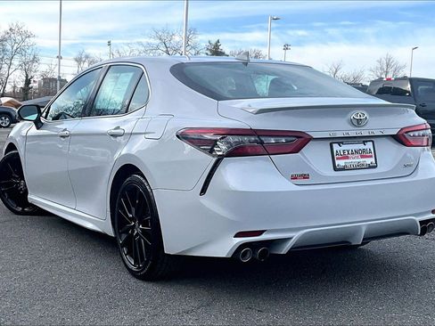 Used 2023 Toyota Camry XSE image 11