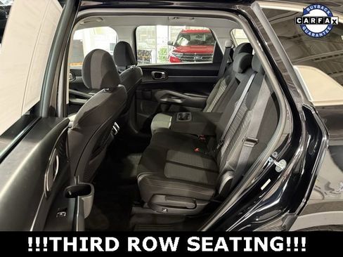 Used 2021 Kia Sorento LX image 16