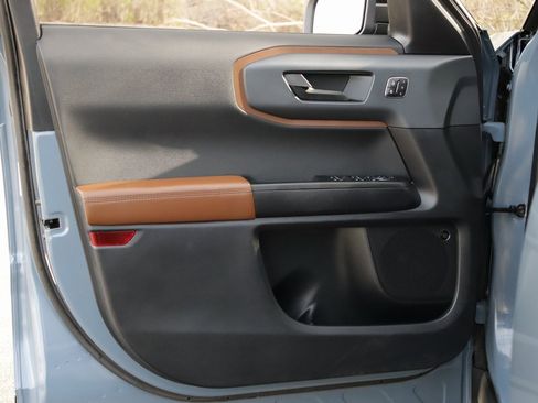 Used 2024 Ford Bronco Sport Outer Banks w/ Tech Package image 27