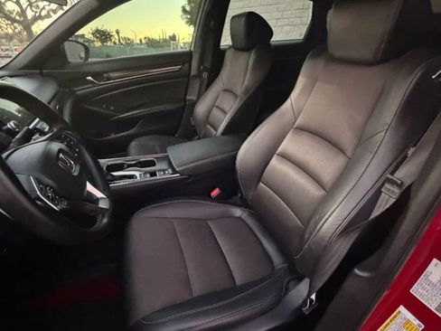 Used 2021 Honda Accord Sport image 2