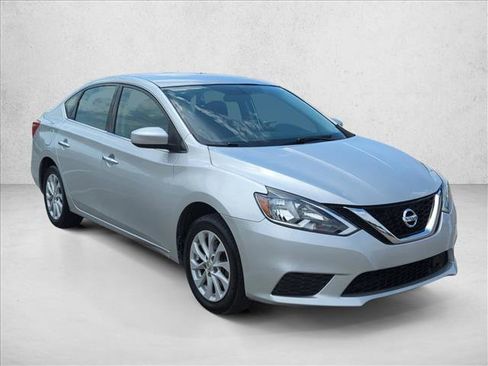 Used 2019 Nissan Sentra SV FWD image 3