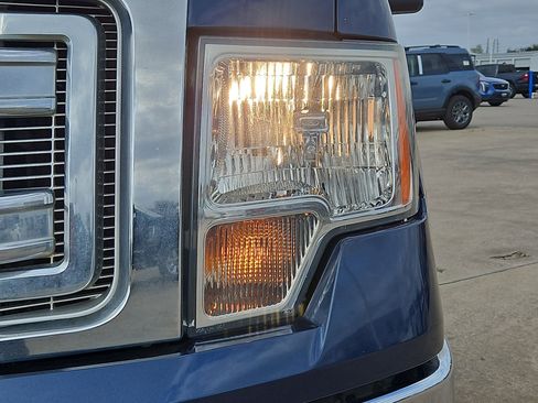 Used 2014 Ford F150 XLT w/ Equipment Group 302A Luxury image 6