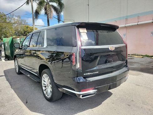 Used 2023 Cadillac Escalade ESV Premium Luxury image 15