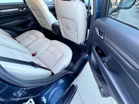 Used 2017 MAZDA CX-5 Touring w/ Preferred Equipment Package AWD/4WD image 8