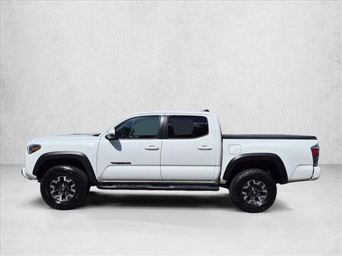 Used 2022 Toyota Tacoma TRD Off-Road w/ Technology Package RWD image 8
