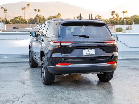 New 2026 Jeep Grand Cherokee Limited AWD/4WD image 7