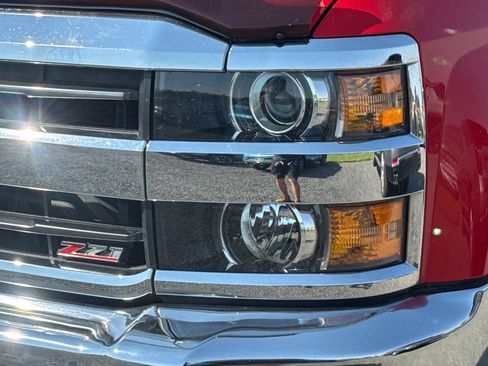 Used 2019 Chevrolet Silverado 2500 LT w/ LT Convenience Package AWD/4WD image 47