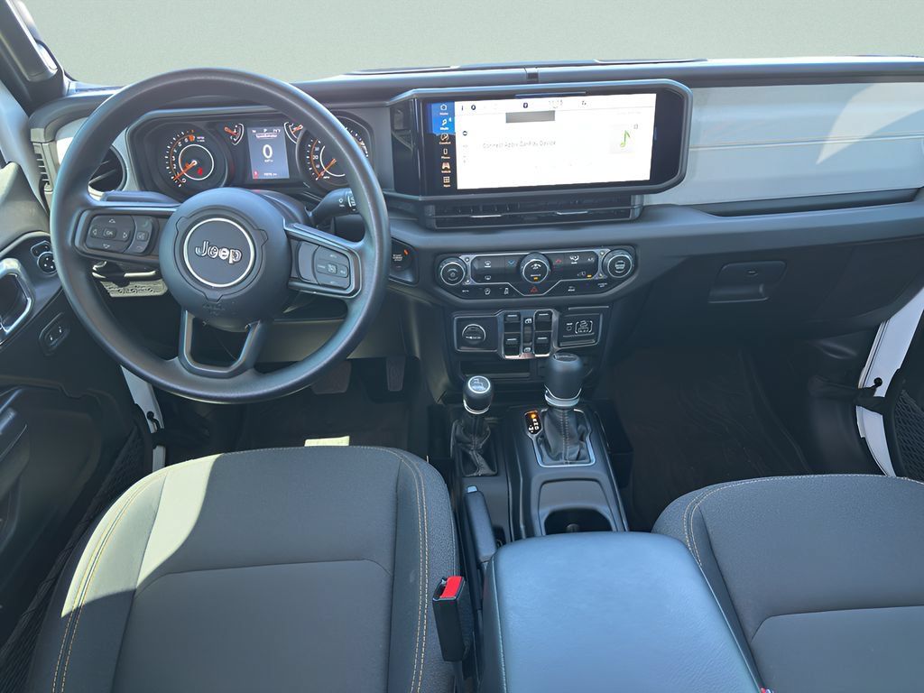 Used 2024 Jeep Gladiator Sport AWD/4WD image 17