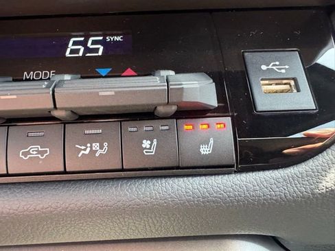 New 2026 Toyota Tundra Limited AWD/4WD image 26