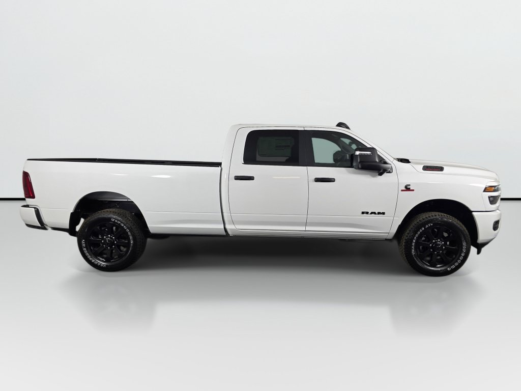 New 2026 RAM 3500 Big Horn AWD/4WD image 4
