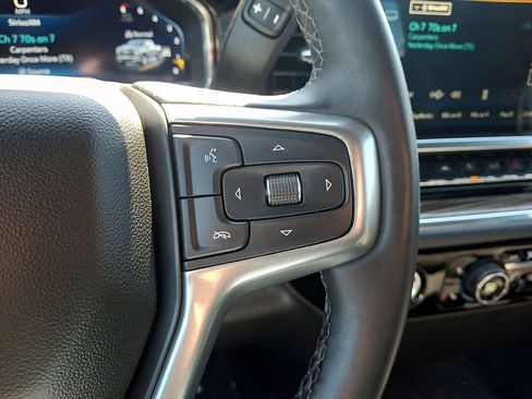 Used 2023 Chevrolet Silverado 1500 LT AWD/4WD image 20