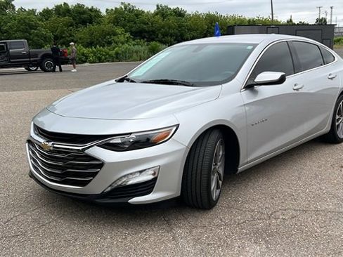 Used 2022 Chevrolet Malibu LT image 7