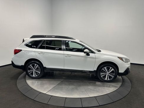 Used 2019 Subaru Outback 2.5i Limited w/ Popular Package #2 AWD/4WD image 8