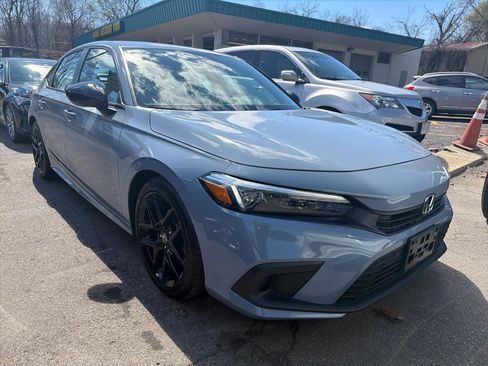 Used 2024 Honda Civic Sport image 3