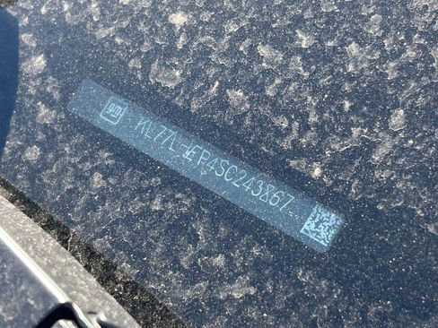 Used 2025 Chevrolet Trax LT image 10