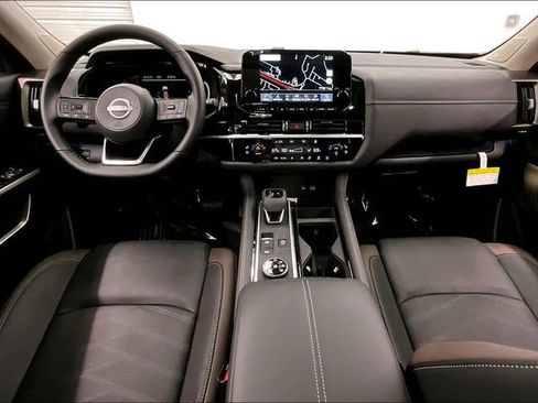 New 2025 Nissan Pathfinder Platinum w/ Lighting Package (N93) image 6