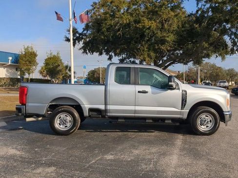 Used 2023 Ford F250 XL w/ XL Chrome Package image 3