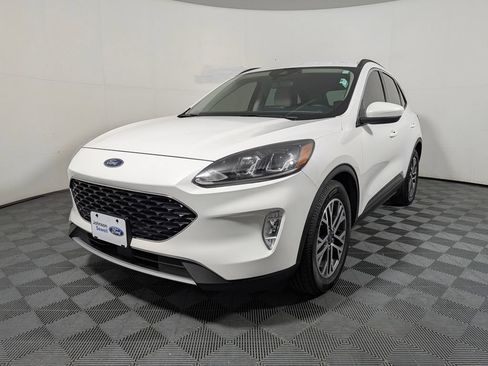 Certified 2020 Ford Escape SEL FWD image 4