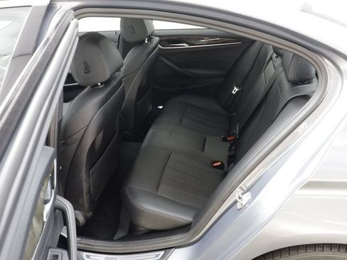 Used 2023 BMW 530i xDrive w/ Convenience Package AWD/4WD image 15