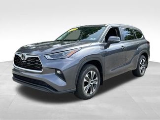 Used 2025 Toyota Highlander XLE AWD/4WD 360° Tour