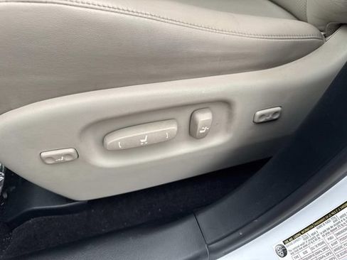 Used 2010 Lexus RX 450h AWD image 19