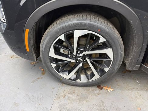 Used 2025 Mitsubishi Outlander SE image 38