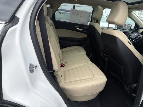 Used 2024 Ford Edge SEL w/ Convenience Package AWD/4WD image 17