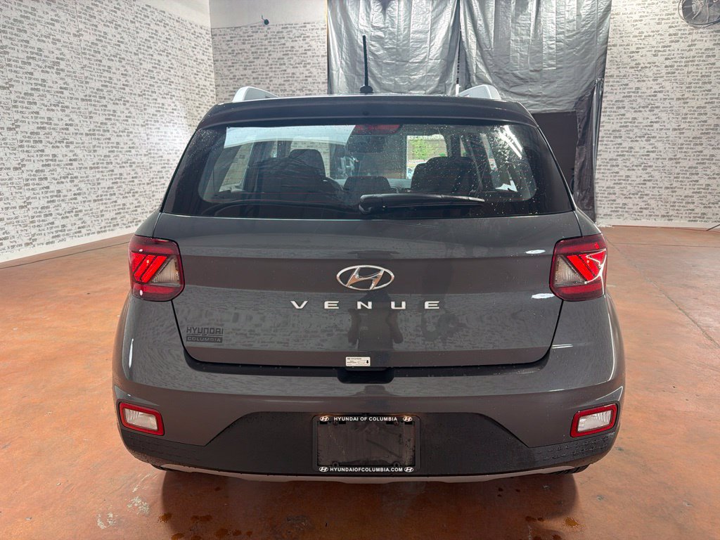 Used 2026 Hyundai Venue SEL FWD image 6