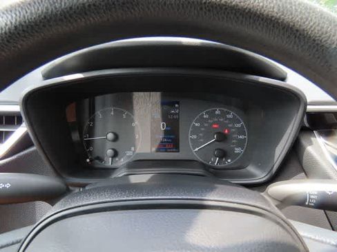 Used 2024 Toyota Corolla LE FWD image 23