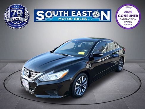Used 2017 Nissan Altima 2.5 SV w/ Convenience Package FWD image 1