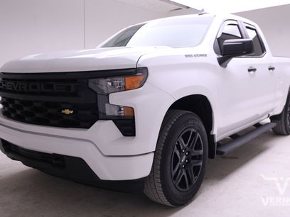 Used 2025 Chevrolet Silverado 1500 Custom