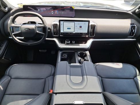 New 2025 Ford Expedition Platinum w/ Stealth Performance Package image 17