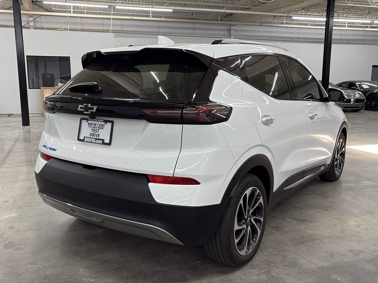 Used 2023 Chevrolet Bolt EUV Premier FWD image 7