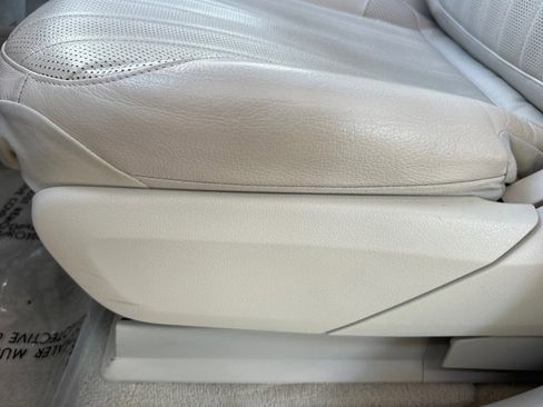 Used 2023 Mercedes-Benz EQS 580 4MATIC SUV image 14